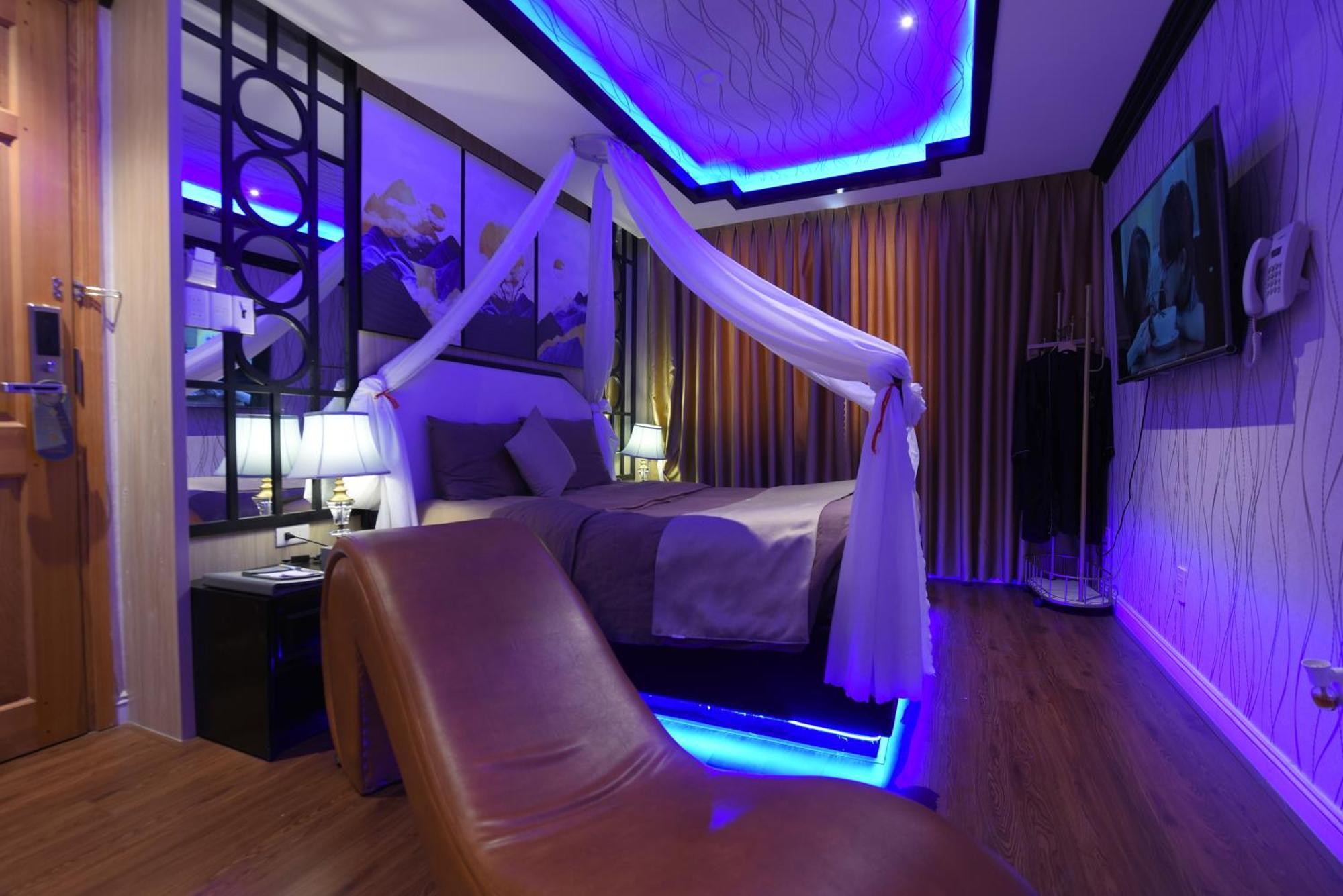 岘港 Chiic House 1 - Khach San Tinh Yeu酒店 外观 照片